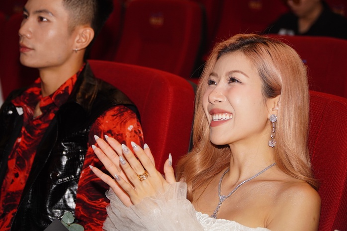 Chi Pu, Trang Pháp, Hoàng Oanh…"về chung một nhà"- Ảnh 6. Chi Pu, Trang Pháp, Hoàng Oanh…"về chung một nhà"- Ảnh 6.