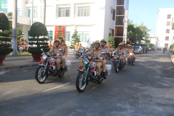 Công an Bình Thuận: Không bỏ sót xe vi phạm từ ứng dụng VNeCSGT- Ảnh 4. Công an Bình Thuận: Không bỏ sót xe vi phạm từ ứng dụng VNeCSGT- Ảnh 4.