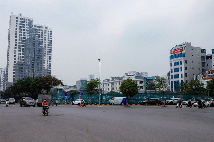 Hiện trạng lô "đất vàng" bị Thanh tra Chính phủ đưa vào "tầm ngắm"- Ảnh 9. Hiện trạng lô "đất vàng" bị Thanh tra Chính phủ đưa vào "tầm ngắm"- Ảnh 9.