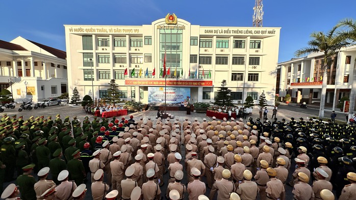 Công an Bình Thuận: Không bỏ sót xe vi phạm từ ứng dụng VNeCSGT- Ảnh 1. Công an Bình Thuận: Không bỏ sót xe vi phạm từ ứng dụng VNeCSGT- Ảnh 1.