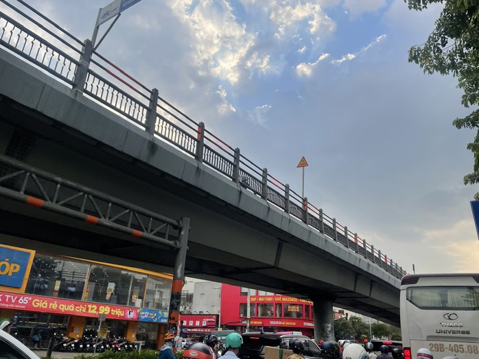 TP HCM: Cầu vượt thép Cộng Hòa – Hoàng Hoa Thám sắp có thay đổi- Ảnh 1.