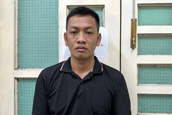 Lộ diện thêm nghi can vụ lừa bán “cục đá hủy diệt sắt” tiền tỉ- Ảnh 1. Lộ diện thêm nghi can vụ lừa bán “cục đá hủy diệt sắt” tiền tỉ- Ảnh 1.