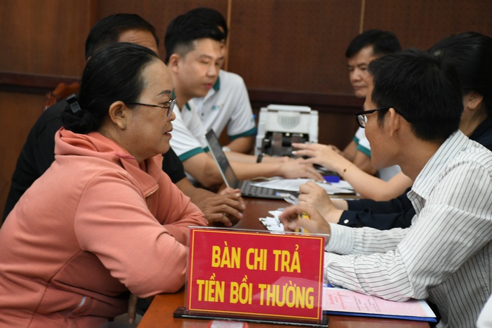 Những hộ dân đầu tiên ở Đồng Nai nhận bồi thường cao tốc Biên Hòa- Vũng Tàu- Ảnh 3. Những hộ dân đầu tiên ở Đồng Nai nhận bồi thường cao tốc Biên Hòa- Vũng Tàu- Ảnh 3.