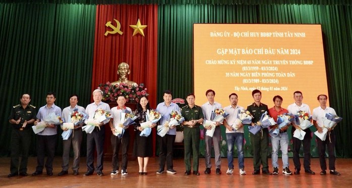 Báo chí đóng góp lớn trong việc bảo vệ chủ quyền biên giới ở Tây Ninh- Ảnh 2. Báo chí đóng góp lớn trong việc bảo vệ chủ quyền biên giới ở Tây Ninh- Ảnh 2.