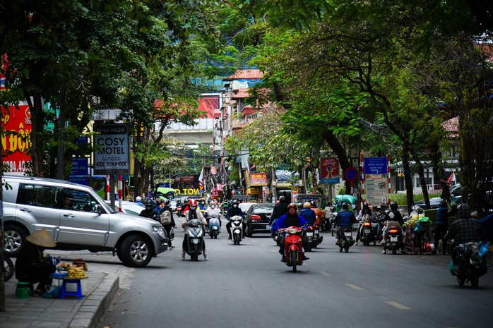 Hiện trạng đường Nguyễn Tuân sắp được mở rộng 21m- Ảnh 11. Hiện trạng đường Nguyễn Tuân sắp được mở rộng 21m- Ảnh 11.