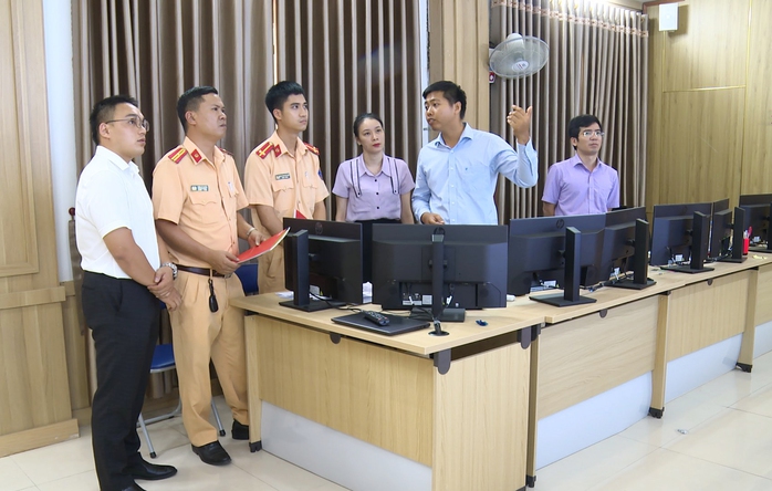 Từ ngày 1-4, Ba Đồn "phạt nguội" vi phạm giao thông qua camera- Ảnh 2. Từ ngày 1-4, Ba Đồn "phạt nguội" vi phạm giao thông qua camera- Ảnh 2.