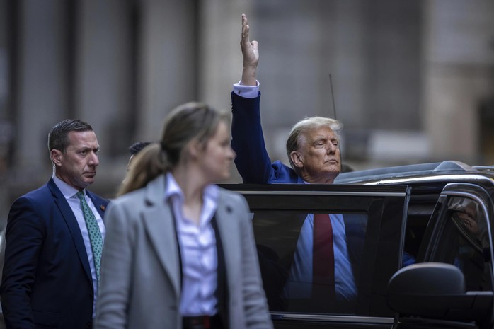 Ông Trump "cướp diễn đàn" tại tòa, thách thức thẩm phán- Ảnh 1. Ông Trump "cướp diễn đàn" tại tòa, thách thức thẩm phán- Ảnh 1.
