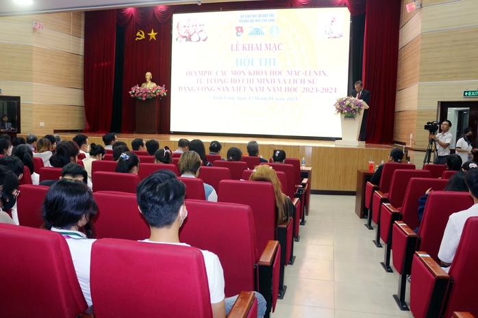 Trường ĐH Cửu Long khai mạc cuộc thi Olympic 3 môn học- Ảnh 1. Trường ĐH Cửu Long khai mạc cuộc thi Olympic 3 môn học- Ảnh 1.