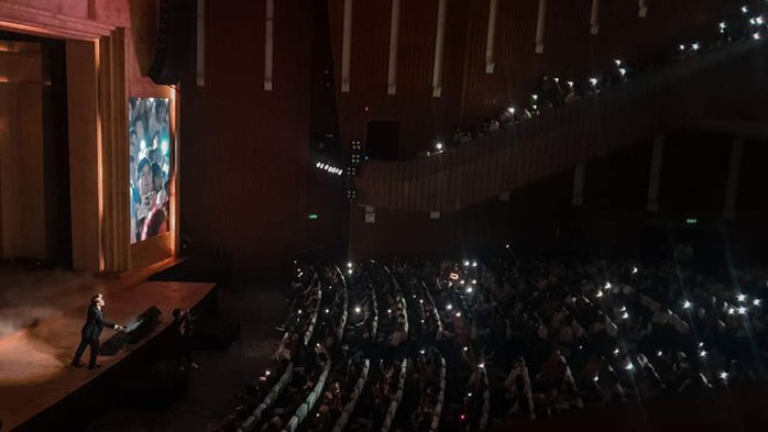 Trải nghiệm ấn tượng ở đêm Storii Concert 01 của Hà Anh Tuấn khiến nhiều bạn trẻ quyết tâm “săn” bằng được vé Storii Concert 02 Trải nghiệm ấn tượng ở đêm Storii Concert 01 của Hà Anh Tuấn khiến nhiều bạn trẻ quyết tâm “săn” bằng được vé Storii Concert 02