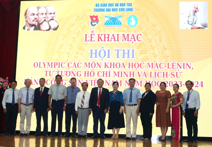Trường ĐH Cửu Long khai mạc cuộc thi Olympic 3 môn học- Ảnh 2. Trường ĐH Cửu Long khai mạc cuộc thi Olympic 3 môn học- Ảnh 2.