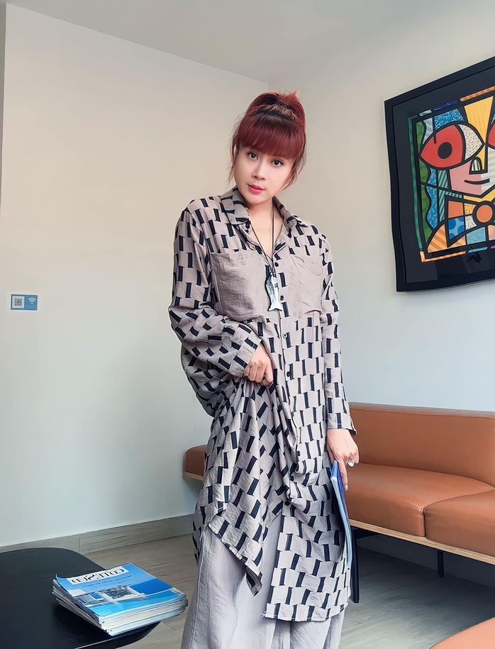 Vụ Lưu Thiên Hương bị "tác động vật lý": Nhạc viện TPHCM xử lý
- Ảnh 1. Vụ Lưu Thiên Hương bị "tác động vật lý": Nhạc viện TPHCM xử lý
- Ảnh 1.