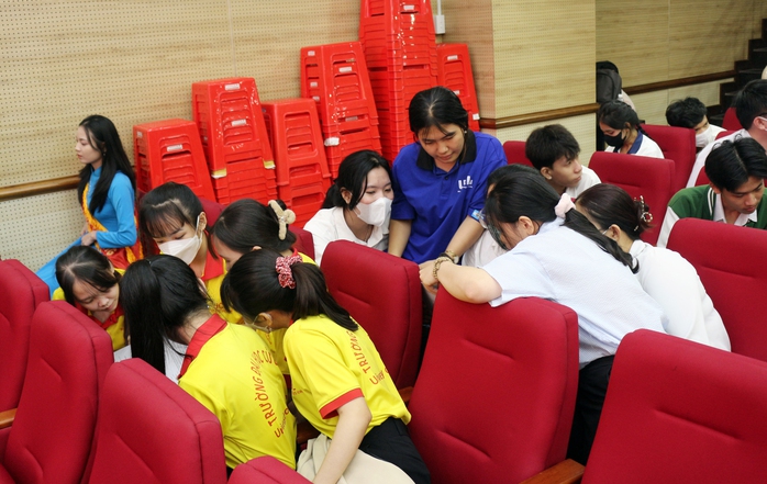 Trường ĐH Cửu Long khai mạc cuộc thi Olympic 3 môn học- Ảnh 4. Trường ĐH Cửu Long khai mạc cuộc thi Olympic 3 môn học- Ảnh 4.