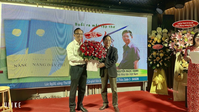 Nguyễn Ngọc Hạnh thương thời thơ trẻ, nhớ nắng dậy thì- Ảnh 2. Nguyễn Ngọc Hạnh thương thời thơ trẻ, nhớ nắng dậy thì- Ảnh 2.
