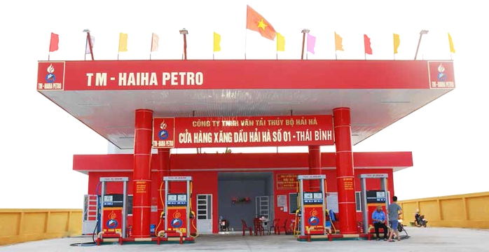 Hai doanh nghiệp xăng dầu bị dừng thủ tục hải quan- Ảnh 1. Hai doanh nghiệp xăng dầu bị dừng thủ tục hải quan- Ảnh 1.