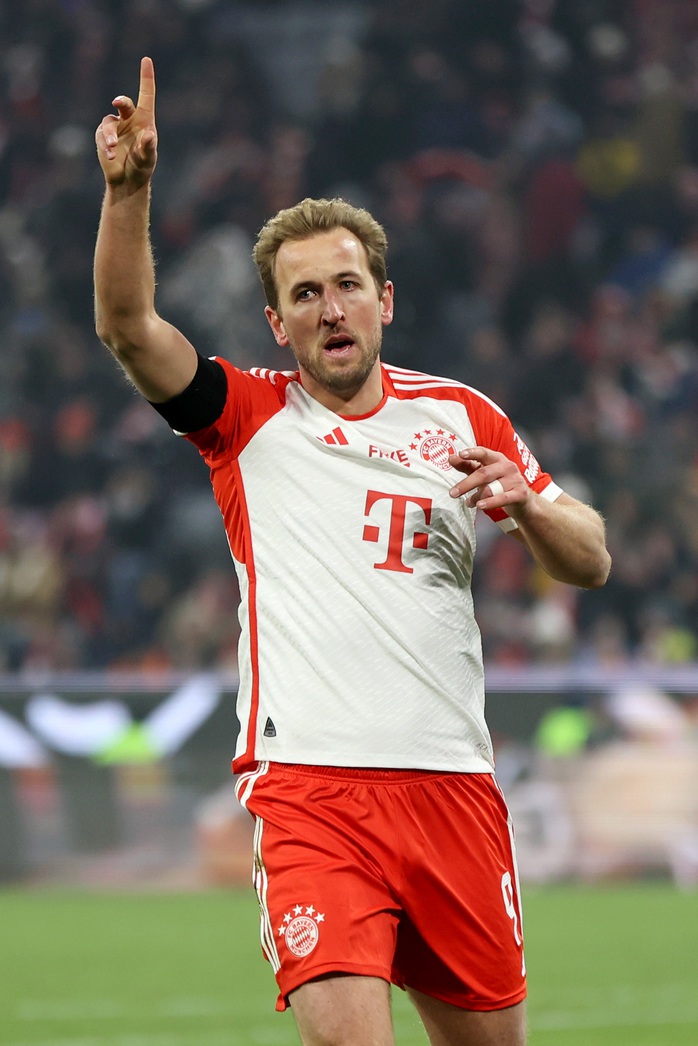 Bundesliga trở lại, Bayern Munich phả hơi nóng vào cuộc đua vô địch- Ảnh 2. Bundesliga trở lại, Bayern Munich phả hơi nóng vào cuộc đua vô địch- Ảnh 2.