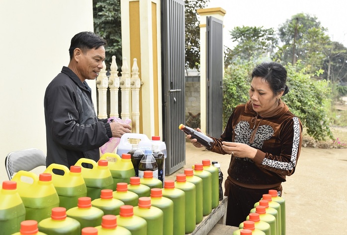 "Thủ phủ" mật mía lớn nhất xứ Thanh đỏ lửa ngày đêm phục vụ dân ăn Tết- Ảnh 11. "Thủ phủ" mật mía lớn nhất xứ Thanh đỏ lửa ngày đêm phục vụ dân ăn Tết- Ảnh 11.