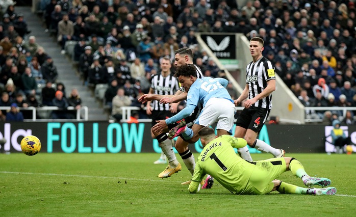 De Bruyne bùng nổ ngày trở lại, Man City ngược dòng quật ngã Newcastle- Ảnh 7.