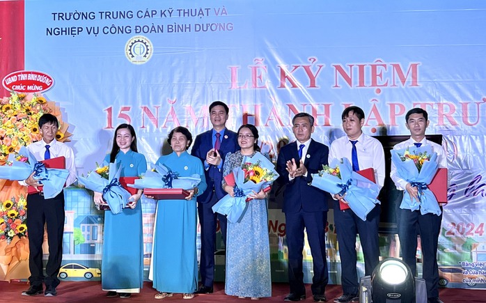 Các trường nghề của Công đoàn có thể miễn, giảm phí cho con công nhân- Ảnh 1. Các trường nghề của Công đoàn có thể miễn, giảm phí cho con công nhân- Ảnh 1.