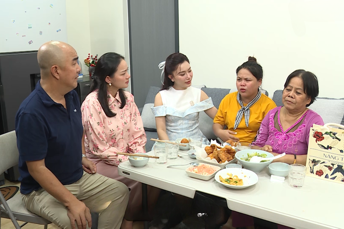 Những góc khuất lần đầu tiết lộ của diễn viên "Gia đình cục súc"- Ảnh 3. Những góc khuất lần đầu tiết lộ của diễn viên "Gia đình cục súc"- Ảnh 3.