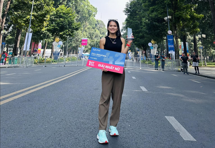 11.000 người chạy khai xuân tại HCMC Marathon 2024- Ảnh 7. 11.000 người chạy khai xuân tại HCMC Marathon 2024- Ảnh 7.