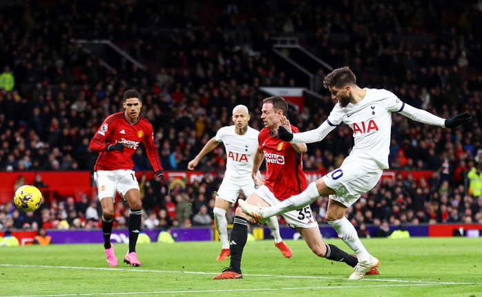 Rashford - Hojlund tỏa sáng, Man United chia điểm nghẹt thở Tottenham- Ảnh 5. Rashford - Hojlund tỏa sáng, Man United chia điểm nghẹt thở Tottenham- Ảnh 5.
