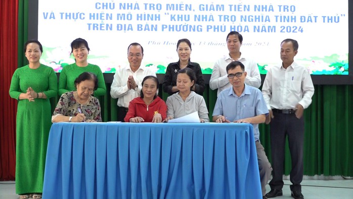 Một phường ở Bình Dương vận động chủ trọ giảm tiền phòng hơn 3,5 tỉ đồng- Ảnh 1. Một phường ở Bình Dương vận động chủ trọ giảm tiền phòng hơn 3,5 tỉ đồng- Ảnh 1.
