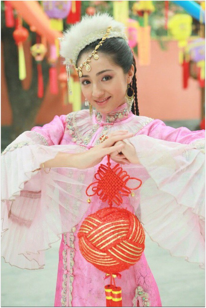 Loạt mỹ nhân Tân Cương khuấy đảo showbiz Trung- Ảnh 14. Loạt mỹ nhân Tân Cương khuấy đảo showbiz Trung- Ảnh 14.