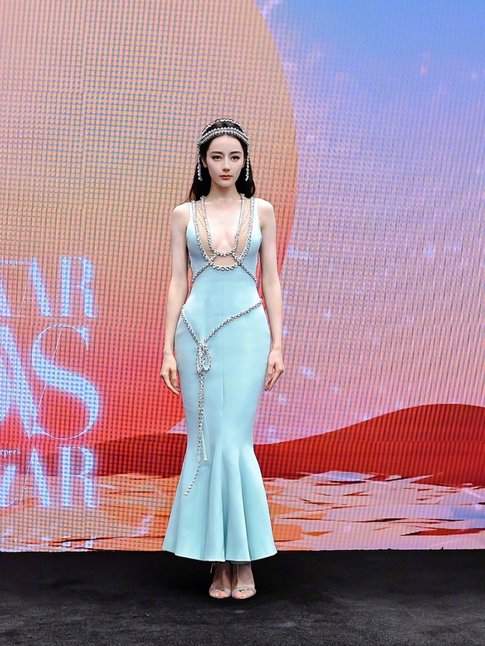 Loạt mỹ nhân Tân Cương khuấy đảo showbiz Trung- Ảnh 2. Loạt mỹ nhân Tân Cương khuấy đảo showbiz Trung- Ảnh 2.