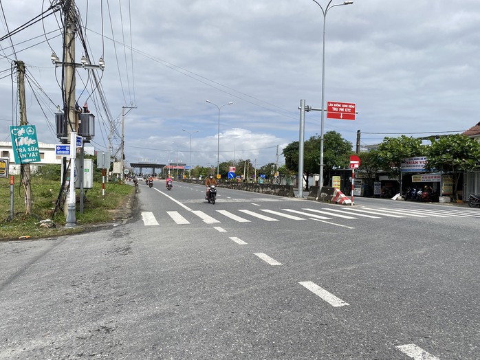 Xe né trạm thu phí, nhà đầu tư BOT tiếp tục "kêu cứu"- Ảnh 1. Xe né trạm thu phí, nhà đầu tư BOT tiếp tục "kêu cứu"- Ảnh 1.