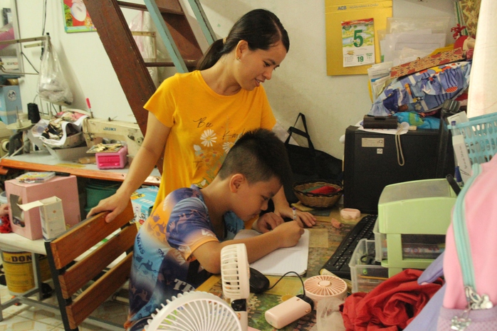 Những lao động không có thưởng Tết- Ảnh 2. Những lao động không có thưởng Tết- Ảnh 2.