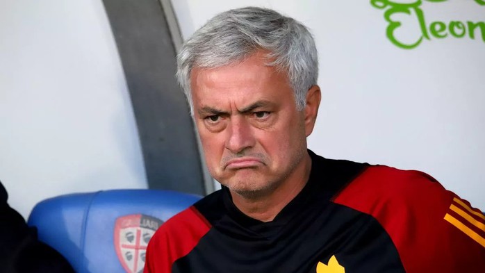 HLV Mourinho nói gì sau khi bị AS Roma sa thải?- Ảnh 5. HLV Mourinho nói gì sau khi bị AS Roma sa thải?- Ảnh 5.