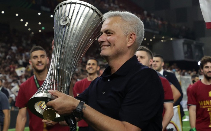 HLV Mourinho nói gì sau khi bị AS Roma sa thải?- Ảnh 4. HLV Mourinho nói gì sau khi bị AS Roma sa thải?- Ảnh 4.