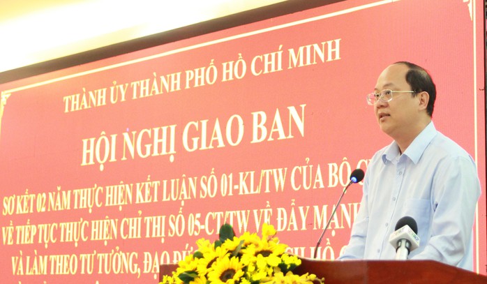 Thường xuyên học tập và làm theo Bác Hồ- Ảnh 1. Thường xuyên học tập và làm theo Bác Hồ- Ảnh 1.