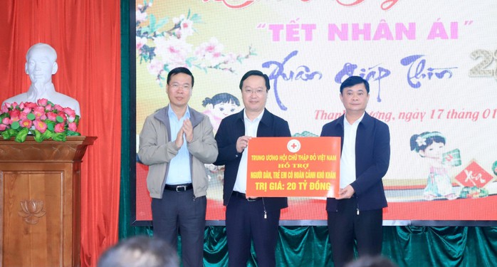 Chủ tịch nước Võ Văn Thưởng dự "Tết nhân ái" tại Nghệ An- Ảnh 1. Chủ tịch nước Võ Văn Thưởng dự "Tết nhân ái" tại Nghệ An- Ảnh 1.