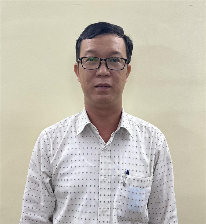 Bắt Phó Chánh văn phòng Sở Nông nghiệp và Phát triển nông thôn TP HCM- Ảnh 1. Bắt Phó Chánh văn phòng Sở Nông nghiệp và Phát triển nông thôn TP HCM- Ảnh 1.