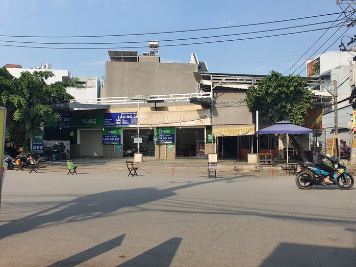 Án mạng tại một quán lẩu ở TP HCM- Ảnh 1. Án mạng tại một quán lẩu ở TP HCM- Ảnh 1.