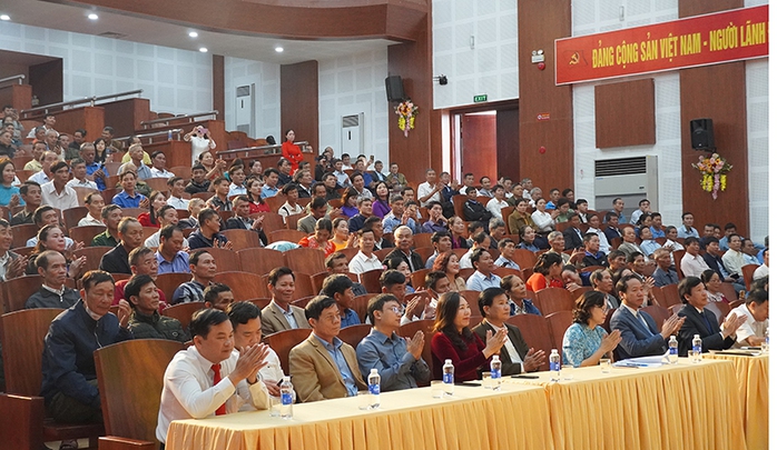 Tri ân hơn 400 cán bộ thôn, xóm ở Quảng Bình- Ảnh 1. Tri ân hơn 400 cán bộ thôn, xóm ở Quảng Bình- Ảnh 1.