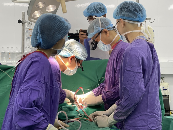 Tỉ lệ người chết não hiến tạng Việt Nam thuộc hàng thấp nhất thế giới- Ảnh 1. Tỉ lệ người chết não hiến tạng Việt Nam thuộc hàng thấp nhất thế giới- Ảnh 1.