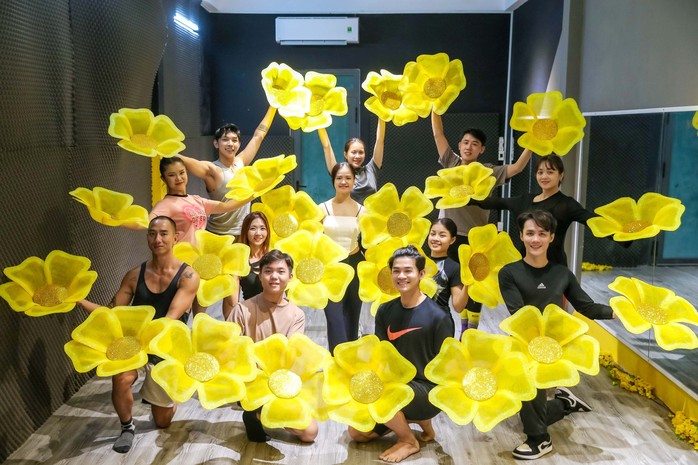 Các nghệ sĩ rực rỡ trên thảm đỏ Mai Vàng lần thứ 29-2023- Ảnh 3. Các nghệ sĩ rực rỡ trên thảm đỏ Mai Vàng lần thứ 29-2023- Ảnh 3.