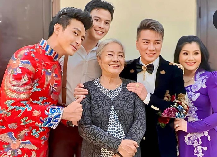 Lệ Thủy, Tú Trinh, Công Ninh yêu bếp cơm chay "Lòng tốt quanh ta"- Ảnh 5. Lệ Thủy, Tú Trinh, Công Ninh yêu bếp cơm chay "Lòng tốt quanh ta"- Ảnh 5.