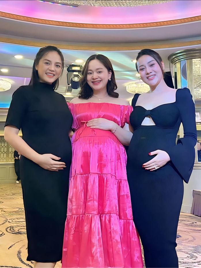 Lan Phương – Phương Oanh – Thu Quỳnh "đọ" bụng bầu!- Ảnh 3. Lan Phương – Phương Oanh – Thu Quỳnh "đọ" bụng bầu!- Ảnh 3.