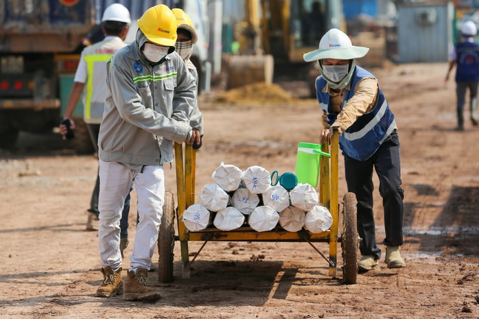 Cận cảnh nhà ga T3 Tân Sơn Nhất đang dần thành hình- Ảnh 8. Cận cảnh nhà ga T3 Tân Sơn Nhất đang dần thành hình- Ảnh 8.