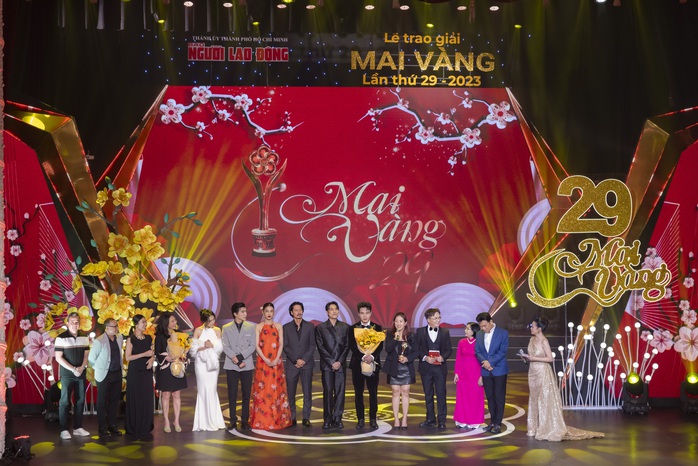 DatVietVAC chiến thắng 3 hạng mục quan trọng tại Giải Mai Vàng lần thứ 29- Ảnh 1. DatVietVAC chiến thắng 3 hạng mục quan trọng tại Giải Mai Vàng lần thứ 29- Ảnh 1.