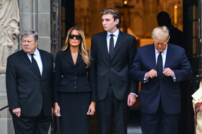 Ông Trump tiết lộ sở thích của cậu út cao hơn 2 m- Ảnh 1. Ông Trump tiết lộ sở thích của cậu út cao hơn 2 m- Ảnh 1.