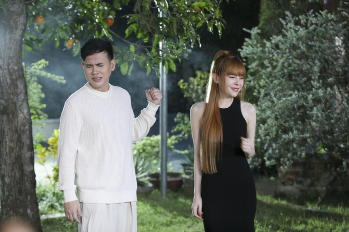Cháu gái NSUT Kim Tiểu Long, ca sĩ Saka đính chính chuyện kết hôn
- Ảnh 3. Cháu gái NSUT Kim Tiểu Long, ca sĩ Saka đính chính chuyện kết hôn
- Ảnh 3.