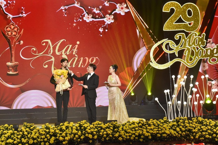 Đen Vâu "khoe của"

- Ảnh 1.