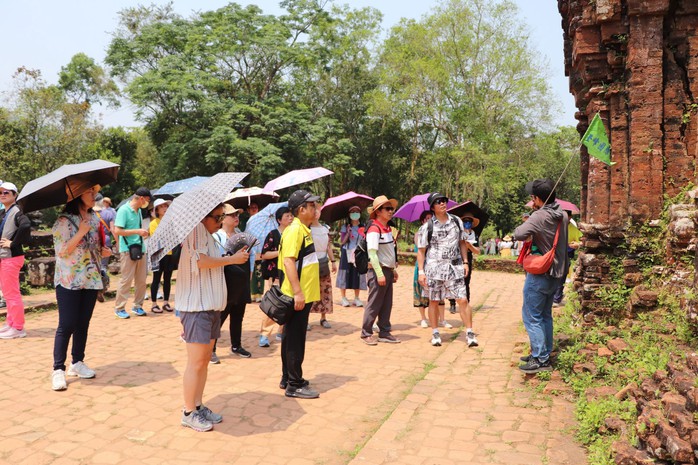 Du khách tham quan Mỹ Sơn tăng mạnh trong năm 2023 Du khách tham quan Mỹ Sơn tăng mạnh trong năm 2023