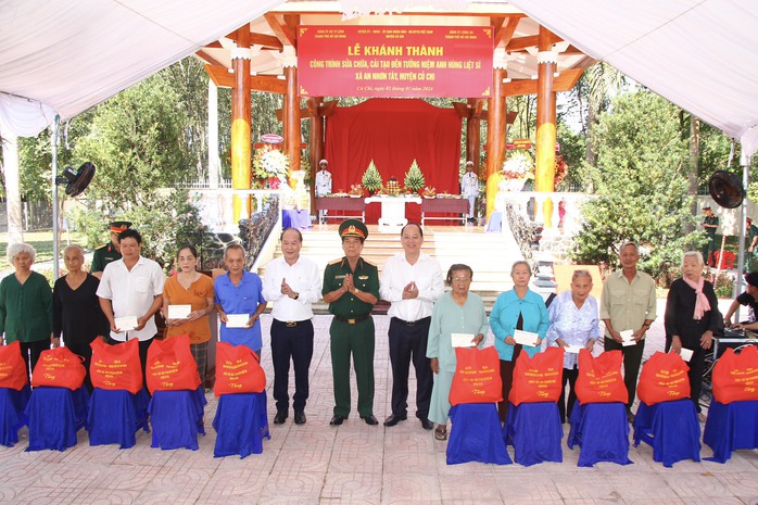 TP HCM: Khánh thành Đền tưởng niệm Anh hùng liệt sĩ xã An Phú- Ảnh 1. TP HCM: Khánh thành Đền tưởng niệm Anh hùng liệt sĩ xã An Phú- Ảnh 1.