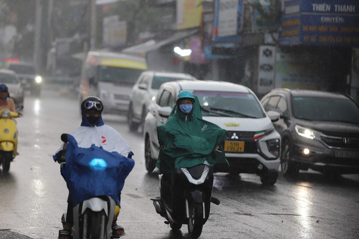 Thời tiết Nam Bộ tháng 1-2024: xuất hiện nắng nóng cục bộ, mưa trái mùa trên diện rộng- Ảnh 1. Thời tiết Nam Bộ tháng 1-2024: xuất hiện nắng nóng cục bộ, mưa trái mùa trên diện rộng- Ảnh 1.