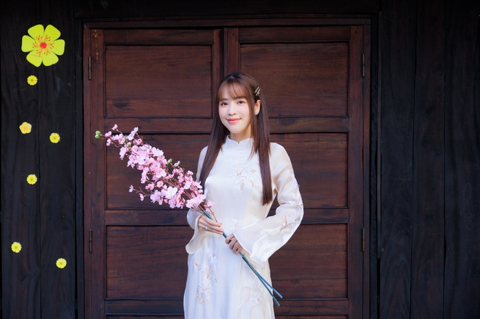 Thu Trang - Tiến Luật chuẩn bị gởi "món quà" đến khán giả- Ảnh 5. Thu Trang - Tiến Luật chuẩn bị gởi "món quà" đến khán giả- Ảnh 5.